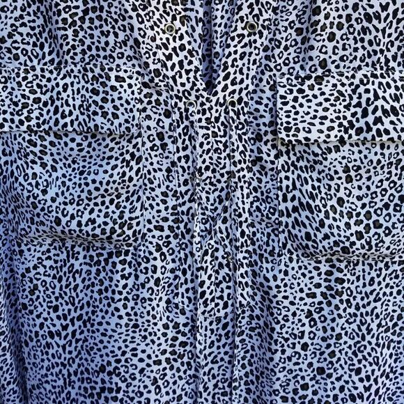 Super Cute Ana Animal Print Sheer Blouse In Size Larrge - Picture 7 of 10